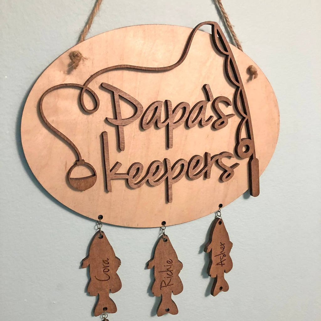 Personalized hanging wooden sign - Papa's Keepers fishing