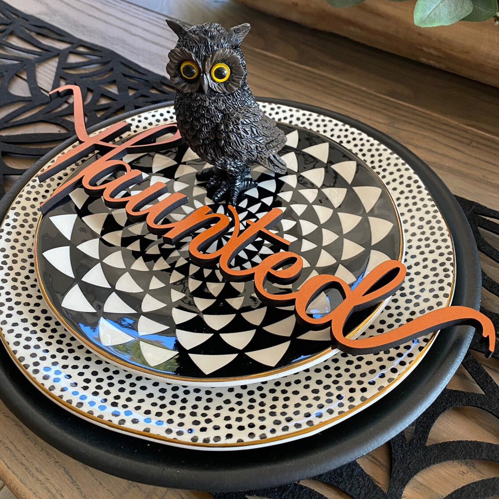 Halloween Wooden Tablescape Plate Words - Halloween table decor