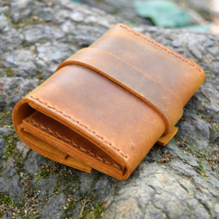 Leather Minimal Front Pocket Wallet - Last Minute Father's Day Gifts
