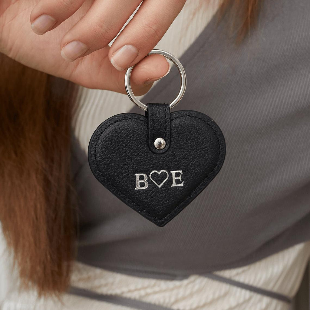 Personalized pebble leather keychain, Perfect gift idea, Minimalist style